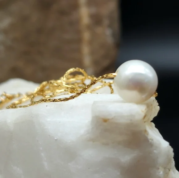 Natural Freshwater Pearl Pendant Luxury 14K Gold pl Chain Hypoallergenic